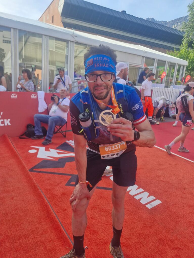 Zahlreiche unserer Läufer nahmen wieder am heurigen IATF teil. Christina und Christian bestritten den K15, Birgit und Stefan den K25 mussten allerdings leider aufgrund von Problemen abbrechen, Marco und Silvia finishten gemeinsam die Marathondistanz K42 und unsere Maschine Andy bewältigte den Panorama Ultra mit 65 Km!! An dieser Stelle nochmal herzliche Gratulation an Silvia, die in ihrer Altersklasse den starken 3. Platz belegte und unseren Verein am Podest vertreten durfte!!
